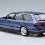 BMW Alpina B10 E34 4.0 Touring Blu Otto 1:18 OT944 Resina - image 5 of 6