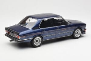 BMW Alpina B7S E12 Turbo Dark Sapphire Blu Metallizzato Otto 1:18 OT640 Resina — immagine 2 di 6