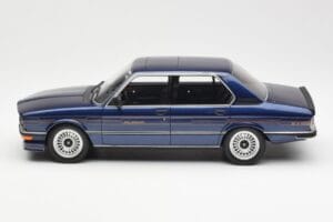 BMW Alpina B7S E12 Turbo Dark Sapphire Blu Metallizzato Otto 1:18 OT640 Resina — immagine 3 di 6