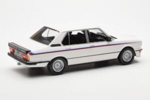 BMW M535i E12 Bianco Norev 1:18 183265 Pressofusione — immagine 2 di 5