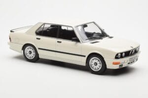 BMW M535i E28 Bianco Norev 1:18 183260 Pressofusione — immagine 4 di 6