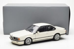 BMW M635 CSi E24 Bianco Dealer Edition AUTOart 1:18 80430145829 Pressofusione — immagine 8 di 8