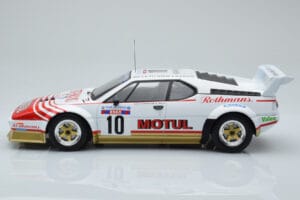 BMW M1 Motul #10 B. Darniche / A. Mahe Rally Tour de Corse 1982 IXO 1:18 18RMC114 Pressofusione — immagine 3 di 6