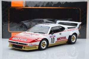 BMW M1 Motul #10 B. Darniche / A. Mahe Rally Tour de Corse 1982 IXO 1:18 18RMC114 Pressofusione — immagine 6 di 6