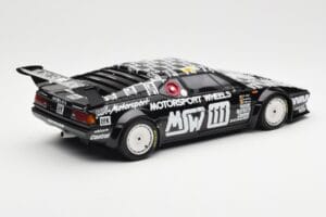 BMW M1 #111 Team MK Motorsport J-L. Witmeur / Krankenberg / Libert 24 Hours of Le Mans 1986 Minichamps 1:18 180862911 Pressof — immagine 3 di 8