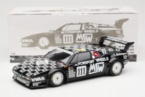 BMW M1 #111 Team MK Motorsport J-L. Witmeur / Krankenberg / Libert 24 Hours of Le Mans 1986 Minichamps 1:18 180862911 Pressof — immagine 8 di 8