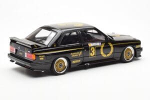 BMW M3 E30 #3 J. Richards Austrian Airlines ATCC 1987 AUTOart 1:18 88745 Pressofusione — immagine 3 di 8