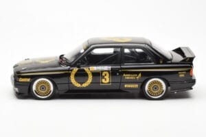 BMW M3 E30 #3 J. Richards Austrian Airlines ATCC 1987 AUTOart 1:18 88745 Pressofusione — immagine 4 di 8