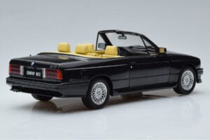 BMW M3 E30 Cabriolet Nero Otto 1:18 OT1012 Resina — immagine 2 di 6