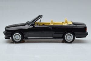 BMW M3 E30 Cabriolet Nero Otto 1:18 OT1012 Resina — immagine 3 di 6