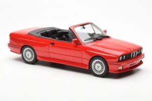 BMW M3 E30 Cabriolet Rosso Otto 1:18 OT077 Resina — immagine 4 di 6