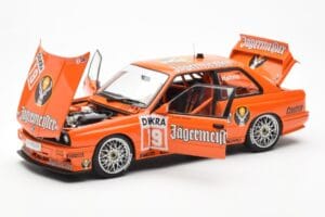 BMW M3 E30 #19 A. Hahne Jägermeister DTM 1992 AUTOart 1:18 89248 Pressofusione — immagine 2 di 8