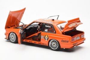BMW M3 E30 #19 A. Hahne Jägermeister DTM 1992 AUTOart 1:18 89248 Pressofusione — immagine 5 di 8