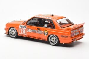 BMW M3 E30 #19 A. Hahne Jägermeister DTM 1992 AUTOart 1:18 89248 Pressofusione — immagine 7 di 8