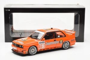 BMW M3 E30 #19 A. Hahne Jägermeister DTM 1992 AUTOart 1:18 89248 Pressofusione — immagine 8 di 8
