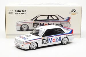 BMW M3 E30 #5 P. Brock Mobil ATCC 1988 AUTOart 1:18 88845 Pressofusione — immagine 8 di 8