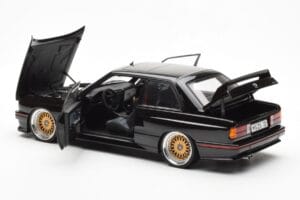 BMW M3 E30 Sport Evolution Nero Custom Wheels AUTOart 1:18 70562 Pressofusione — immagine 5 di 8