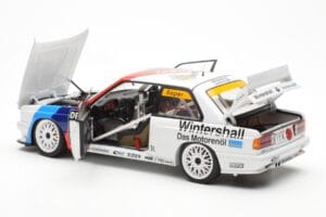 BMW M3 E30 #11 S. Soper Warsteiner DTM 1991 AUTOart 1:18 89146 Pressofusione — immagine 5 di 8