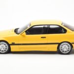 BMW M3 E36 Giallo Otto 1:18 - image 3 of 6