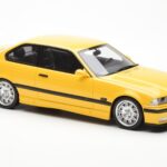 BMW M3 E36 Giallo Otto 1:18 - image 4 of 6
