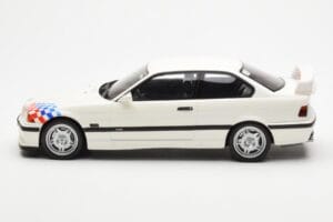 BMW M3 E36 Lightweight Bianco Otto 1:18 OT569 Resina — immagine 3 di 6