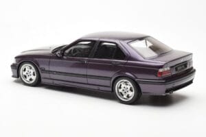 BMW M3 E36 Viola Otto 1:18 OT307 Resina — immagine 5 di 6