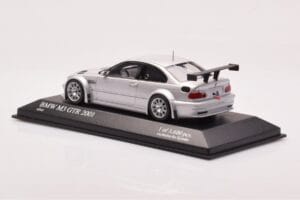 BMW M3 E46 GTR Street Argento Minichamps 1:43 403012105 Pressofusione — immagine 3 di 4