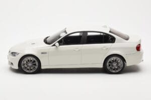 BMW M3 E90 Berlina Bianco GT Spirit 1:18 GT053 Resina — immagine 3 di 6