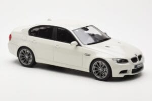 BMW M3 E90 Berlina Bianco GT Spirit 1:18 GT053 Resina — immagine 4 di 6