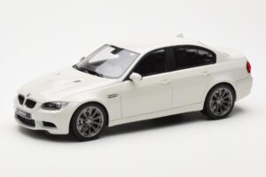 BMW M3 E90 Berlina Bianco GT Spirit 1:18 GT053
