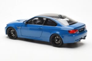 BMW M3 E92 Laguna Seca Blue Kyosho 1:18 08734LBL Pressofusione — immagine 7 di 8