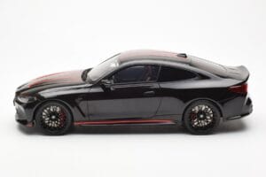 BMW M4 G82 CSL Sapphire Nero GT Spirit 1:18 GT904 Resina — immagine 3 di 6