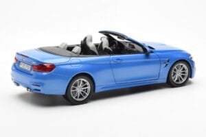 BMW M4 F83 Cabriolet Yas Marina Blu Paragon 1:18 80432339612 Pressofusione — immagine 3 di 8