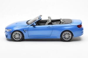 BMW M4 F83 Cabriolet Yas Marina Blu Paragon 1:18 80432339612 Pressofusione — immagine 4 di 8