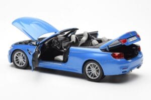 BMW M4 F83 Cabriolet Yas Marina Blu Paragon 1:18 80432339612 Pressofusione — immagine 5 di 8
