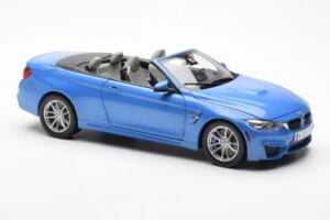 BMW M4 F83 Cabriolet Yas Marina Blu Paragon 1:18 80432339612 Pressofusione — immagine 6 di 8