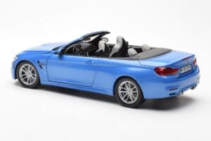 BMW M4 F83 Cabriolet Yas Marina Blu Paragon 1:18 80432339612 Pressofusione — immagine 7 di 8