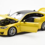 BMW M4 F82 Austin Giallo Metallic Paragon 1:18 - image 2 of 8