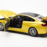 BMW M4 F82 Austin Giallo Metallic Paragon 1:18 - image 5 of 8