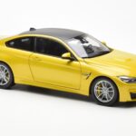 BMW M4 F82 Austin Giallo Metallic Paragon 1:18 - image 6 of 8
