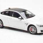 BMW M4 F82 Frozen Brilliant Bianco Paragon 1:18 PA-97101 - image 6 of 8