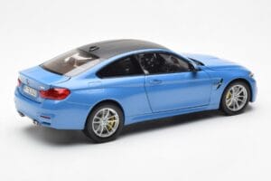 BMW M4 F82 Yas Marina Blu Paragon 1:18 PA-97102 Pressofusione — immagine 3 di 8