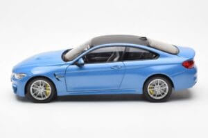 BMW M4 F82 Yas Marina Blu Paragon 1:18 PA-97102 Pressofusione — immagine 4 di 8