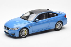 BMW M4 F82 Yas Marina Blu Paragon 1:18 PA-97102