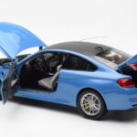 BMW M4 F82 Yas Marina Blu Paragon 1:18 PA-97102 - image 5 of 8