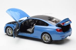 BMW M4 F82 Yas Marina Blu Paragon 1:18 PA-97102 Pressofusione — immagine 5 di 8