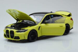 BMW M4 G82 Giallo Edizione Concessionario Minichamps 1:18 80435A51949 Pressofusione — immagine 2 di 8