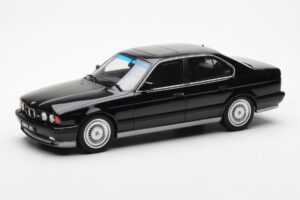BMW M5 E34 Nero Otto 1:18 OT690