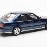 BMW M5 E34 Blu Metallic Otto 1:18 - image 2 of 6