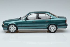 BMW M5 E34 Cecotto Edition Verde Otto 1:18 OT968 Resina — immagine 3 di 6